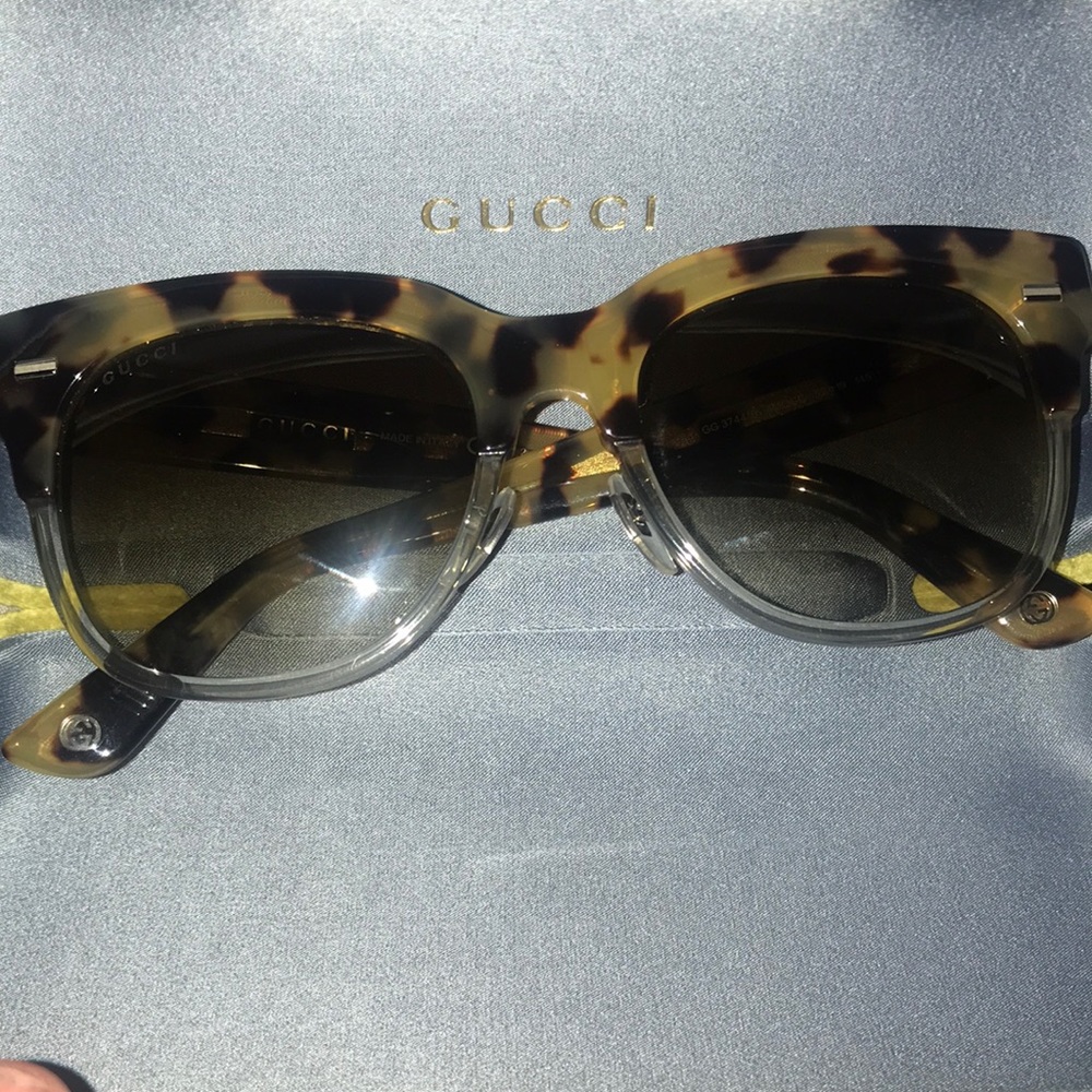 Gucci authentic cheetah print sunglasses